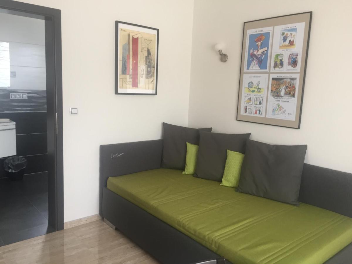 Apartman Za Radnici Valtice Dış mekan fotoğraf