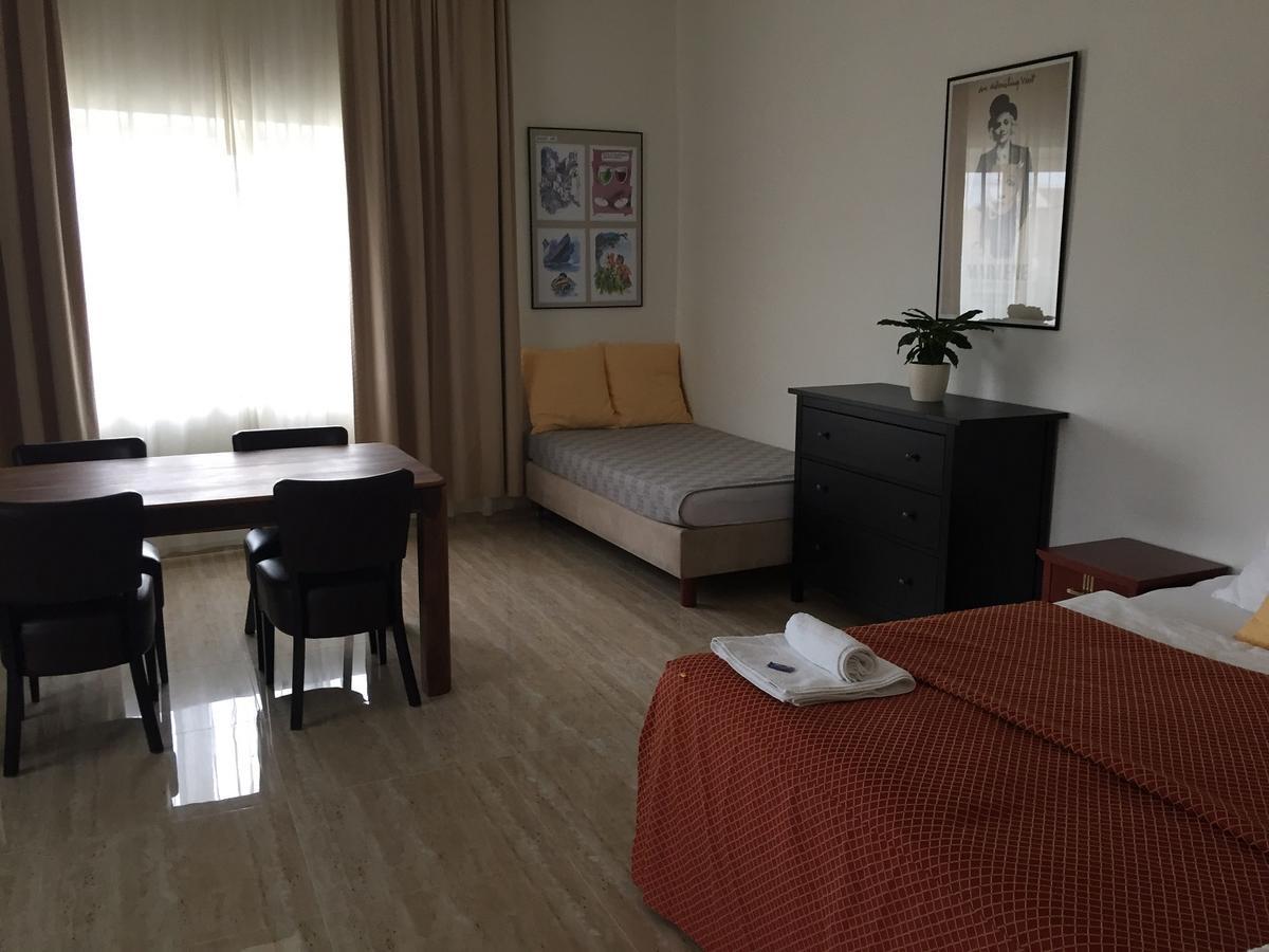 Apartman Za Radnici Valtice Dış mekan fotoğraf