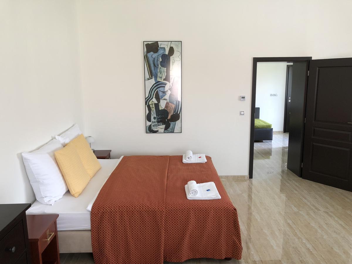 Apartman Za Radnici Valtice Dış mekan fotoğraf